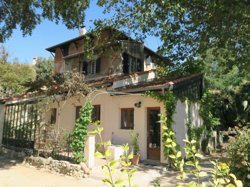 Location saisonnière Dépendance de la bastide 18e