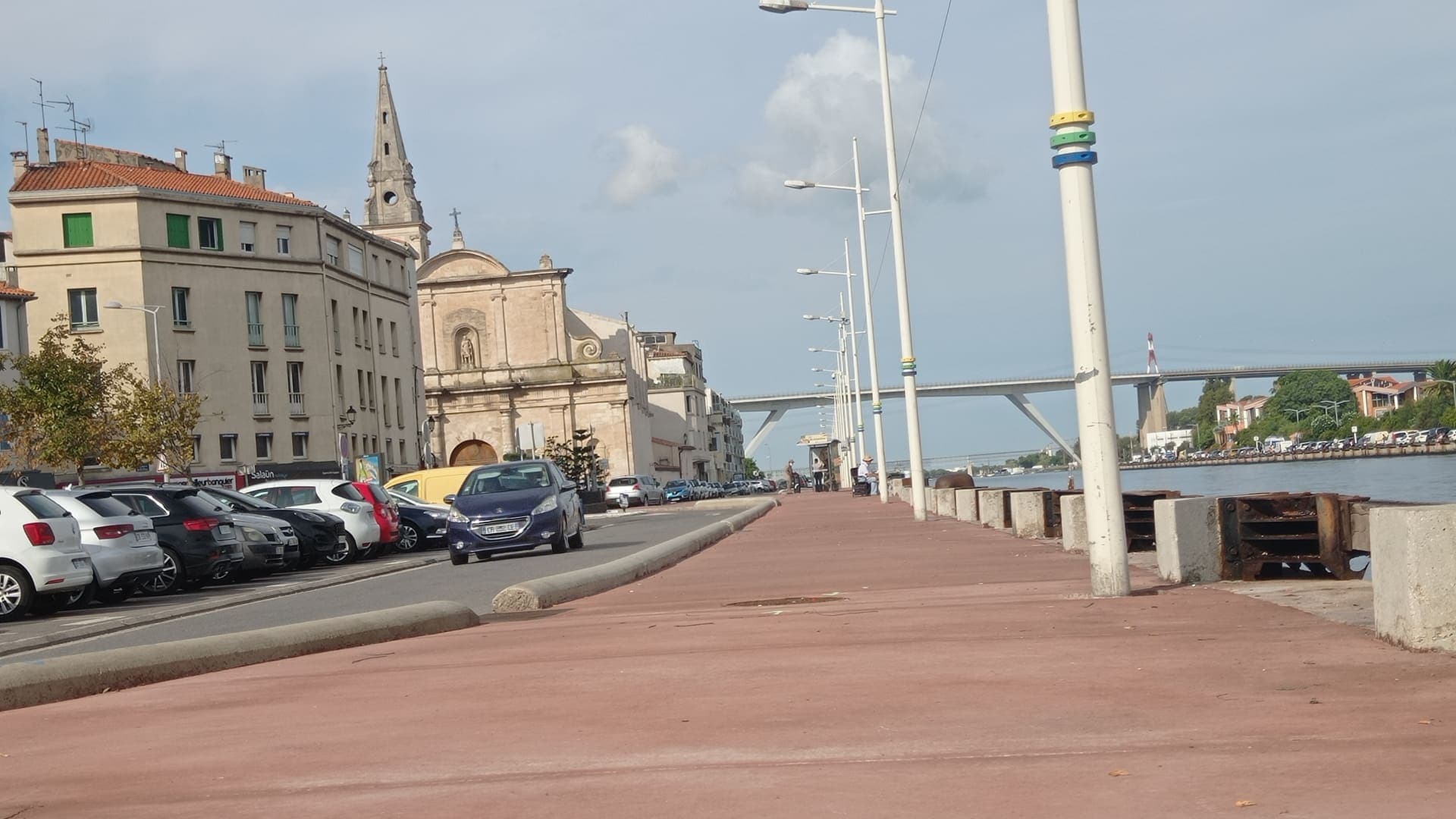 La voie verte de la gare de Lavéra vers le centre-ville_Martigues
