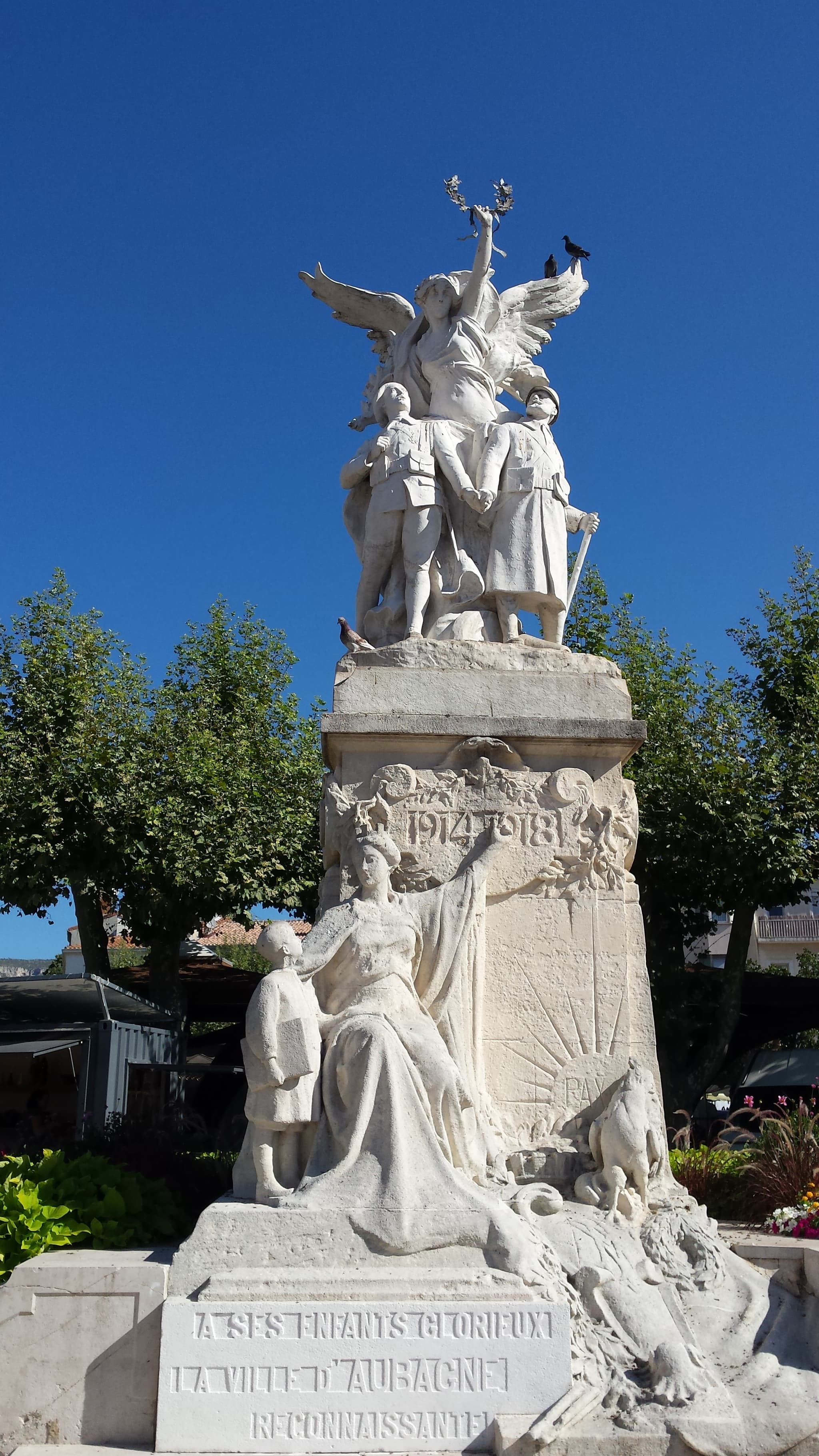 Monument aux morts_Aubagne
