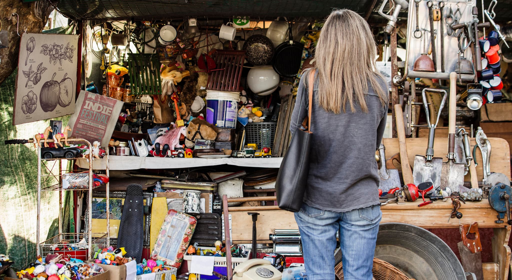 Vide grenier et spectacle