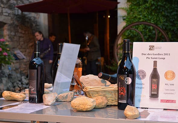 domaine-montel-caveau-bouteilles-pierres-site pro1