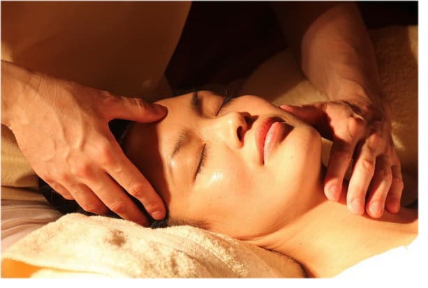 massage soin du visage japonais
