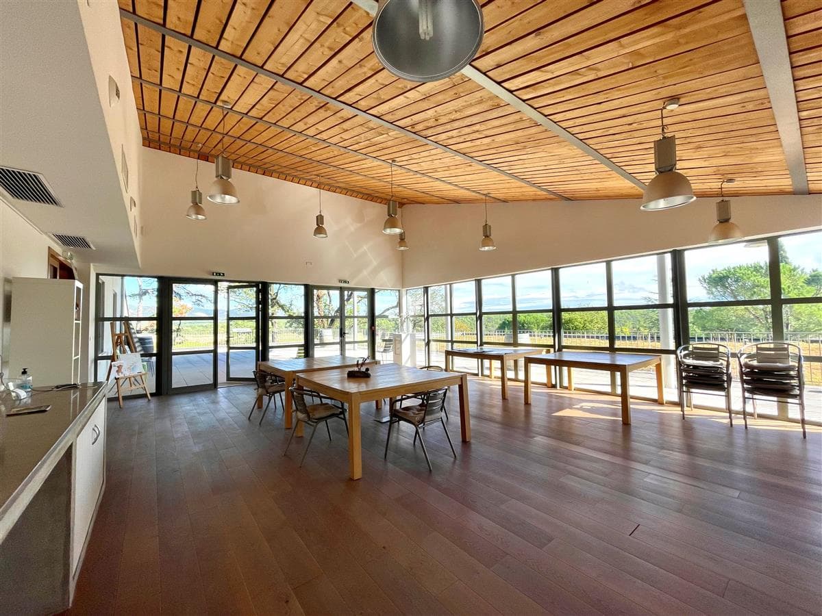 salle-de-reception-chateau-de-lascaux-30661